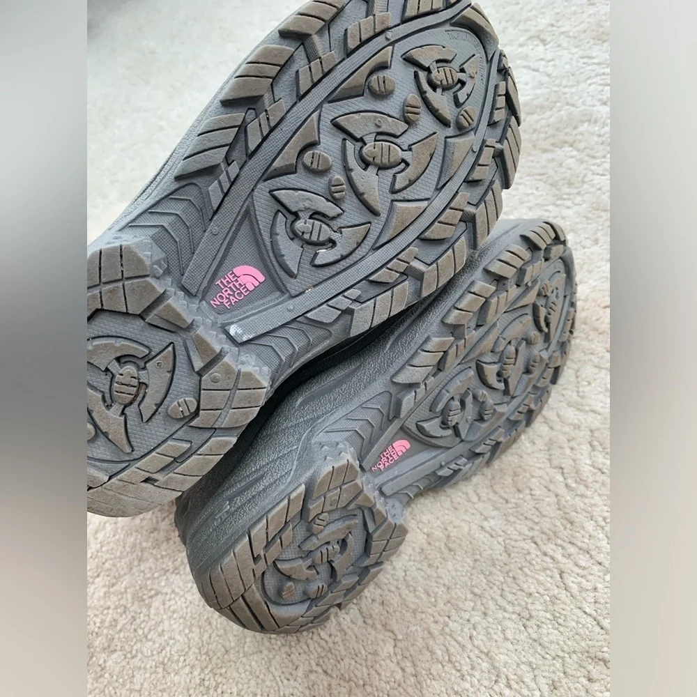 The North Face Size 4 Big Girl Greenland Heatseeker Winter Snow Boots